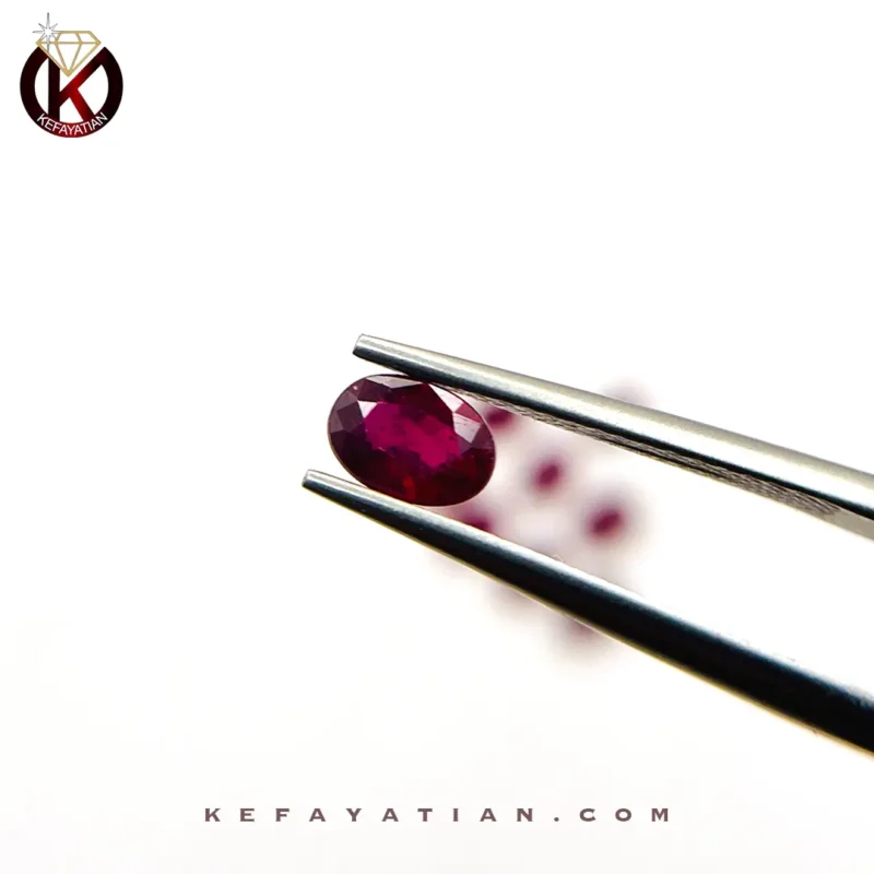 یاقوت سرخ بیضی تراش Faceted کد 28