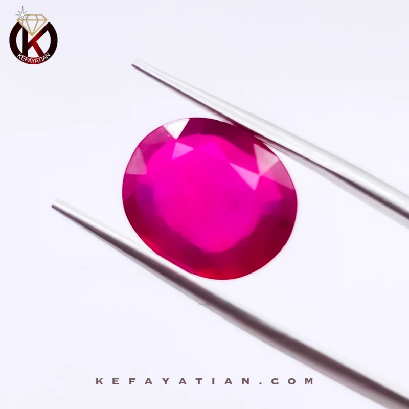 یاقوت قرمز بیضی وزن 7.90 قیراط