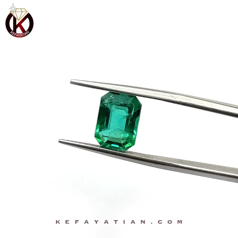 زمرد زامبیا تراش Emerald cut کد EE7